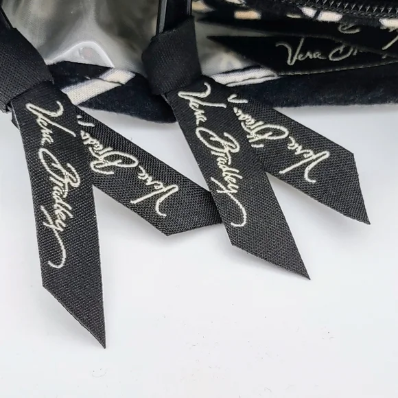 Vera Bradley Hanging Organizer "Concerto" Toiletry Bag - Picture 5 of 13